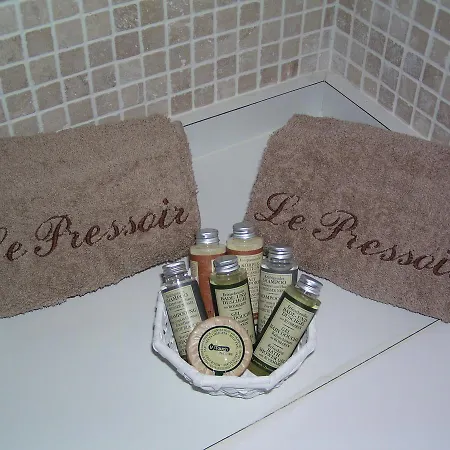 Le Pressoir 3*